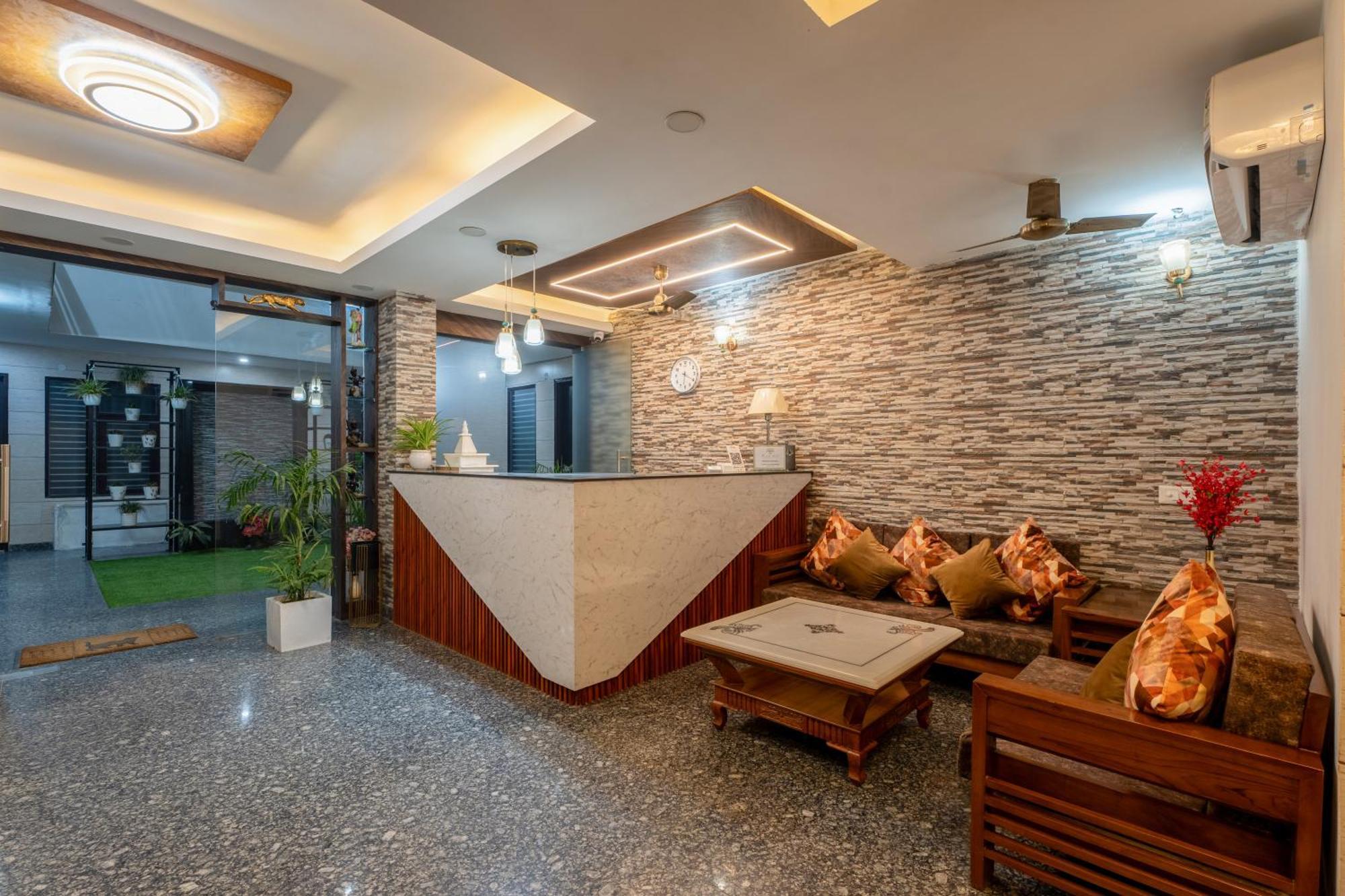 Plum Tree Hotels Gurgaon Exterior photo