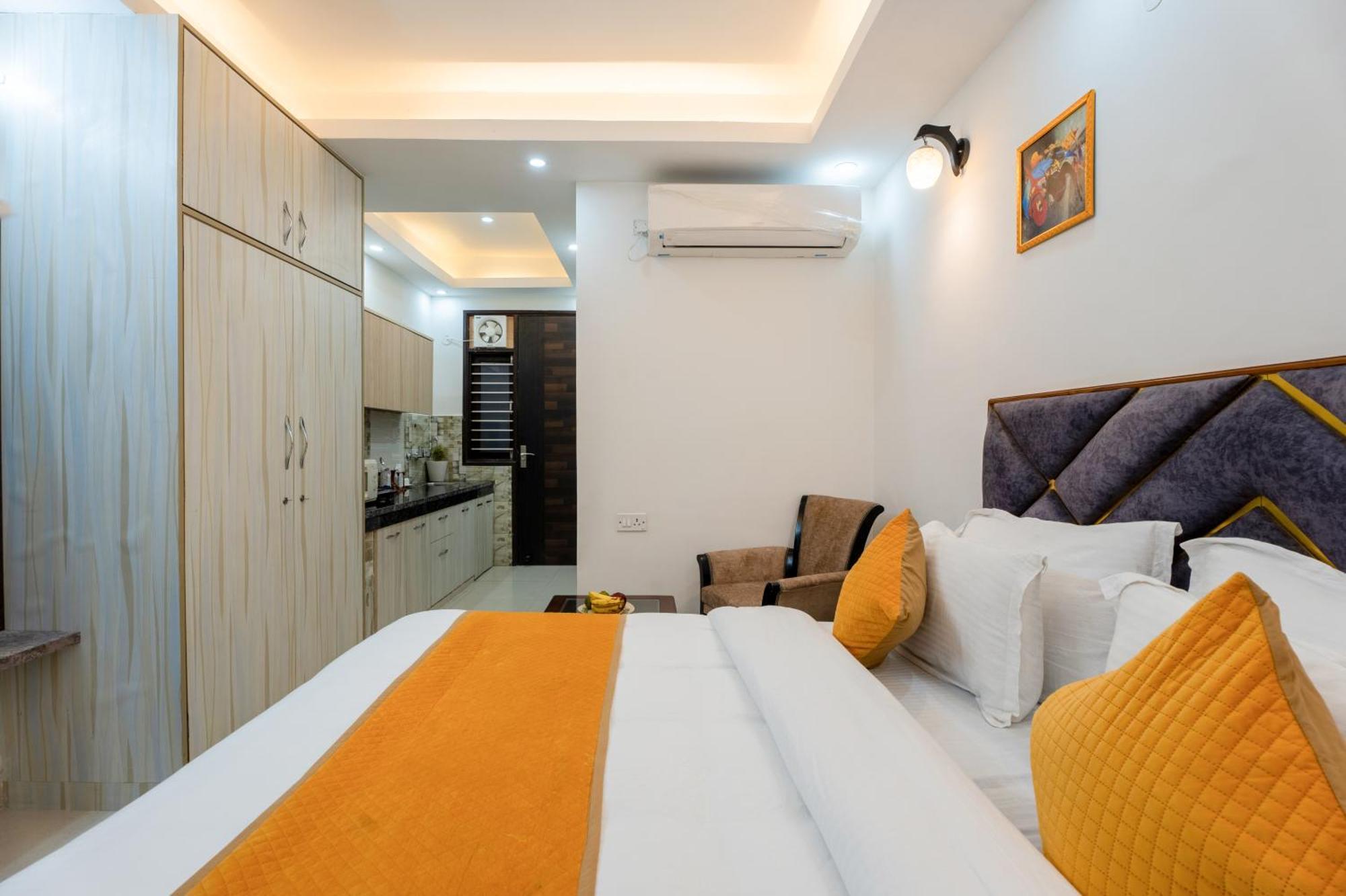 Plum Tree Hotels Gurgaon Exterior photo